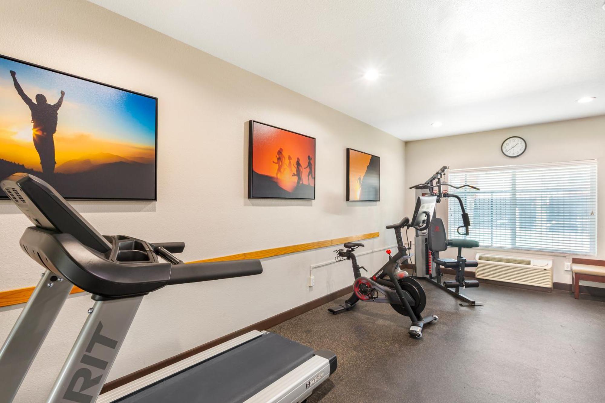 Best Western Plus Villa Del Lago Inn Patterson Bagian luar foto